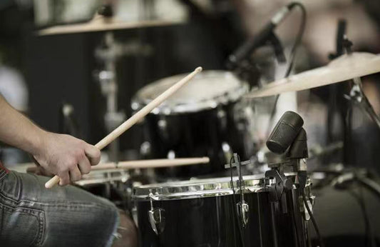 Exploring the World of Rhythm: Tips for Mastering the Drums
