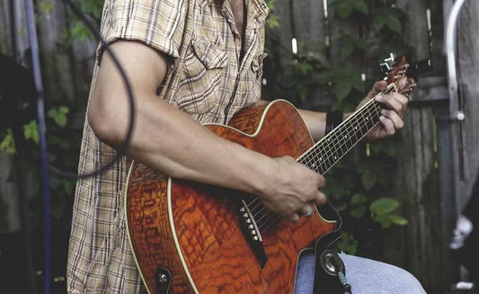How to Choose the Right Guitar for Beginners