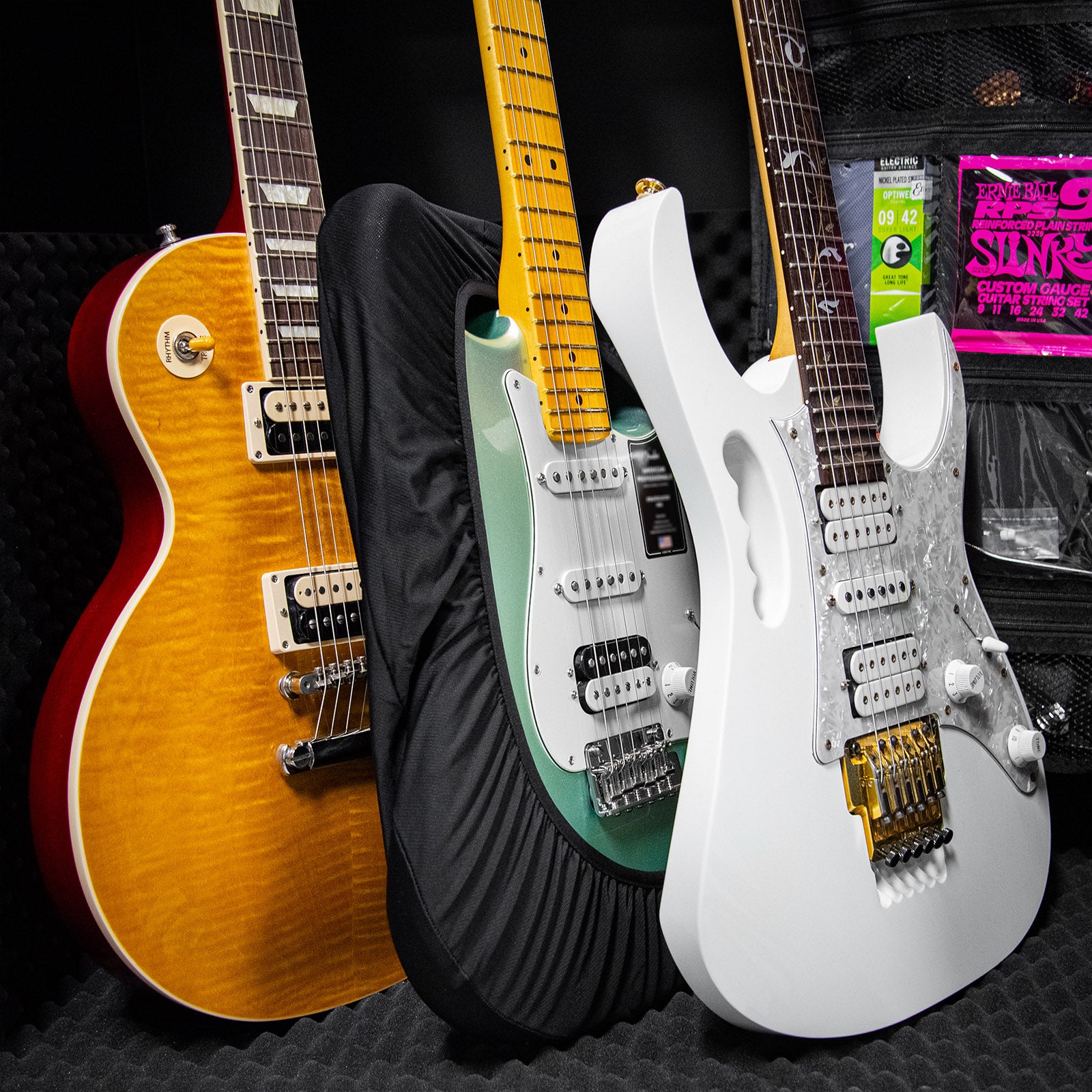 Musiin Premium Guitar Cover for Electric and Bass Guitars - Tailored Protection compatible with Fender Gibson Donner Electric Bass Guitars(FG-M)